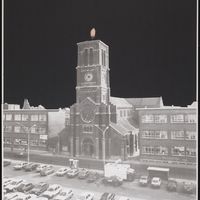Le clocher de l&#039;église Saint-Joseph de La Louvière par André Balthazar