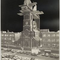 Le clocher de l&#039;église Saint-Joseph de La Louvière par Charles Nihoul