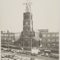 Le clocher de l&#039;église Saint-Joseph de La Louvière par Jean Gourmelin