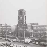 Le clocher de l&#039;église Saint-Joseph de La Louvière par Michel Duez