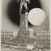 Le clocher de l&#039;église Saint-Joseph de La Louvière par Raymond Konig