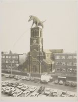 Le clocher de l'église Saint-Joseph de La Louvière par Bertrand Gobbaerts