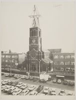 Le clocher de l'église Saint-Joseph de La Louvière par Jean Gourmelin